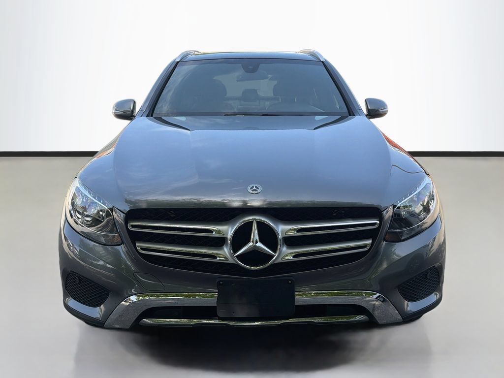 Used 2018 Mercedes-Benz GLC 300 4MATIC w/ Premium Package image 2