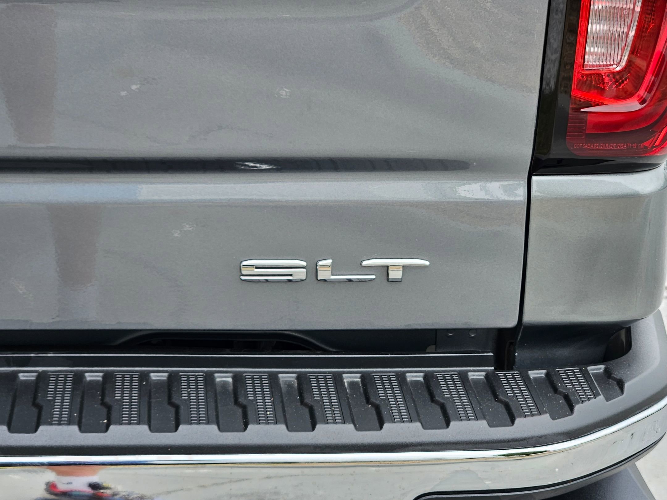 Used 2021 GMC Sierra 1500 SLT image 29