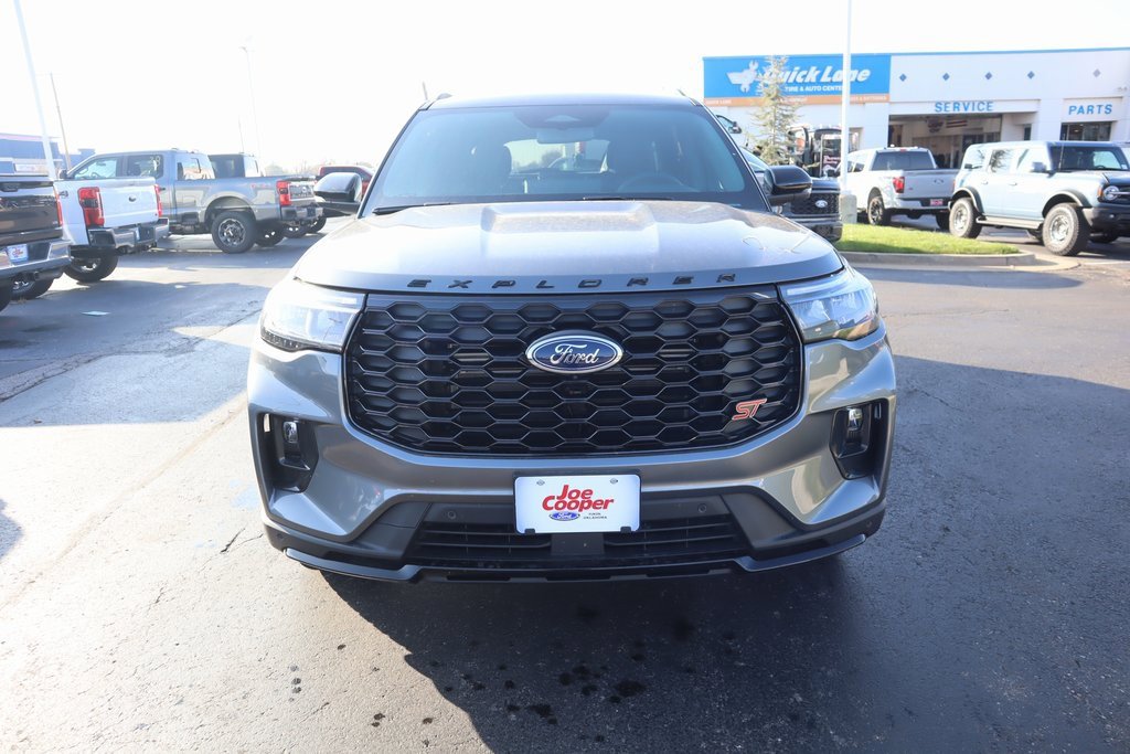 New 2026 Ford Explorer ST image 9
