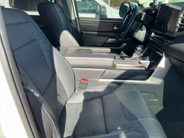 Used 2024 Toyota Sequoia Limited image 10