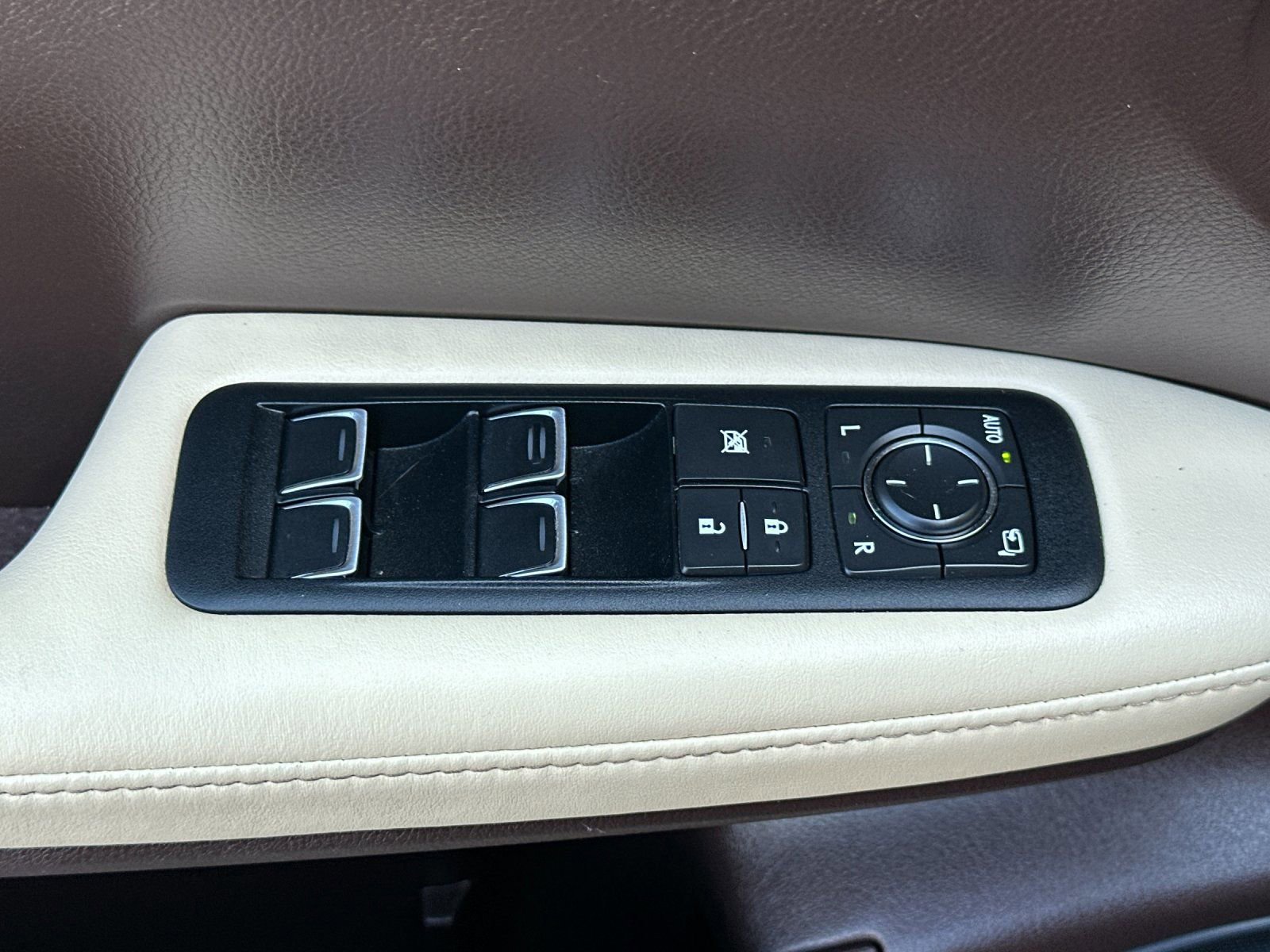 Used 2016 Lexus RX 350 FWD w/ Premium Package image 12