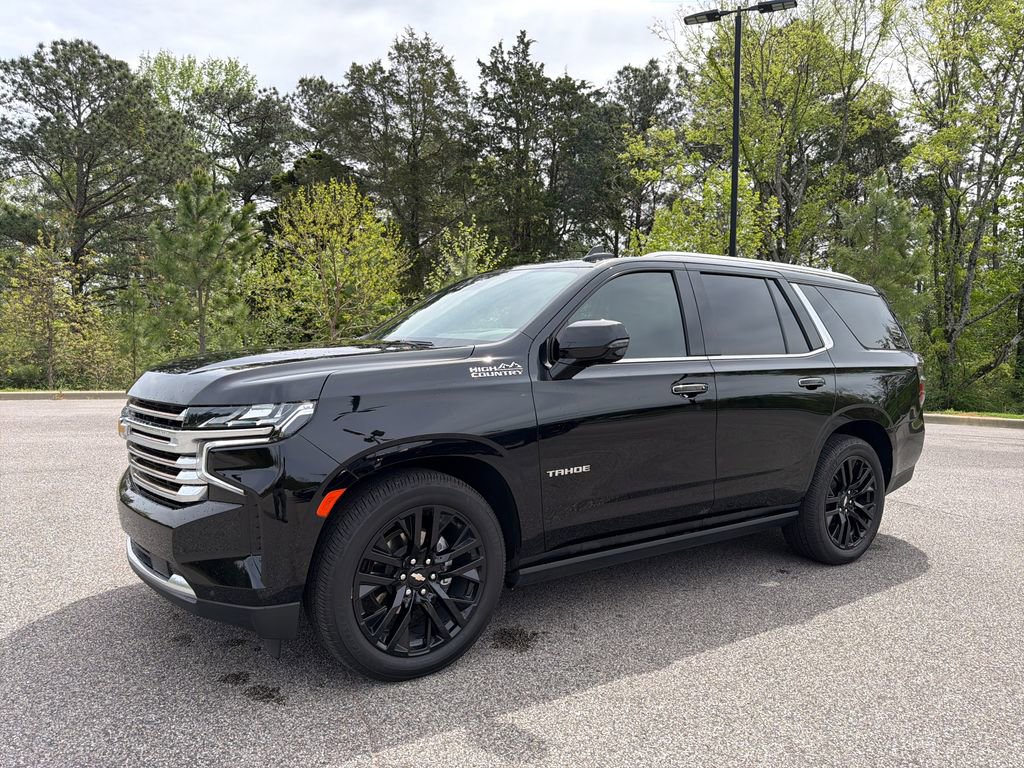 Used 2024 Chevrolet Tahoe High Country AWD/4WD image 9