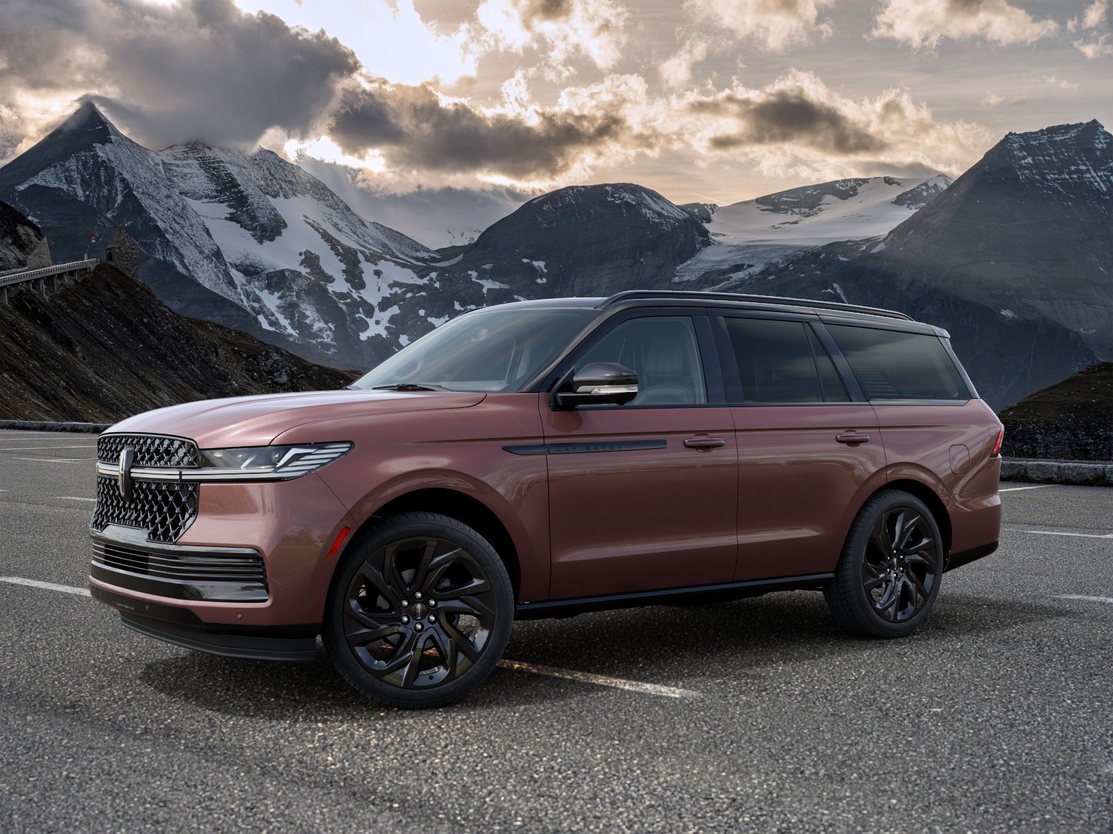 New 2027 Lincoln Navigator Black Label AWD/4WD image 1