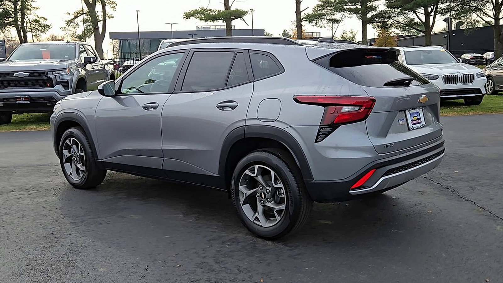 New 2025 Chevrolet Trax LT w/ Driver Confidence Package image 2