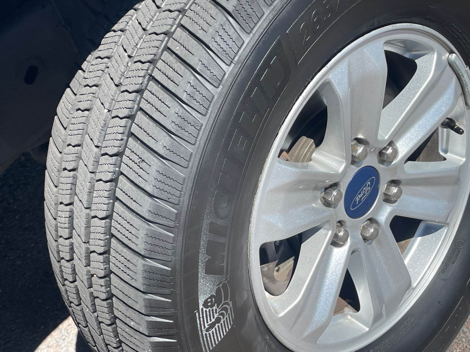Used 2015 Ford F150 XLT w/ Equipment Group 301A Mid AWD/4WD image 9