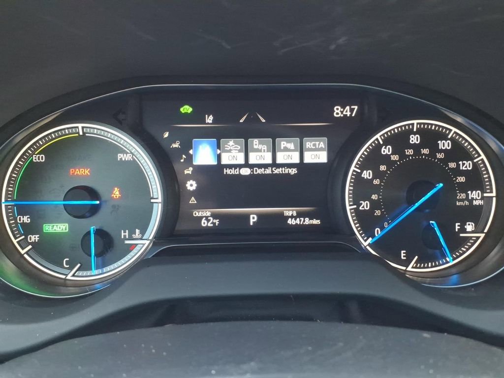 Used 2021 Toyota Venza XLE w/ Carpet Mat Package (TMS) AWD/4WD image 19