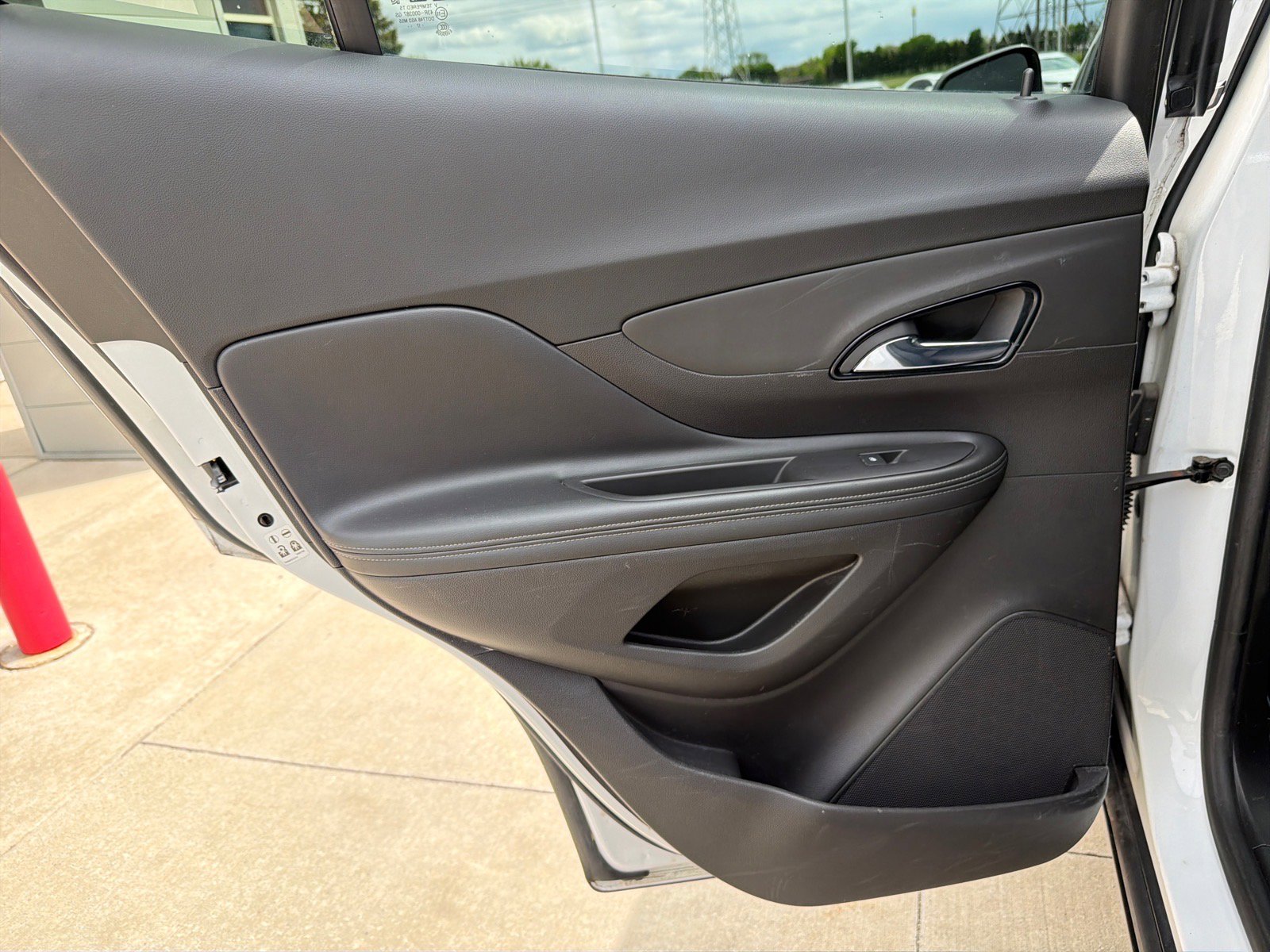 Used 2018 Buick Encore Preferred FWD image 19