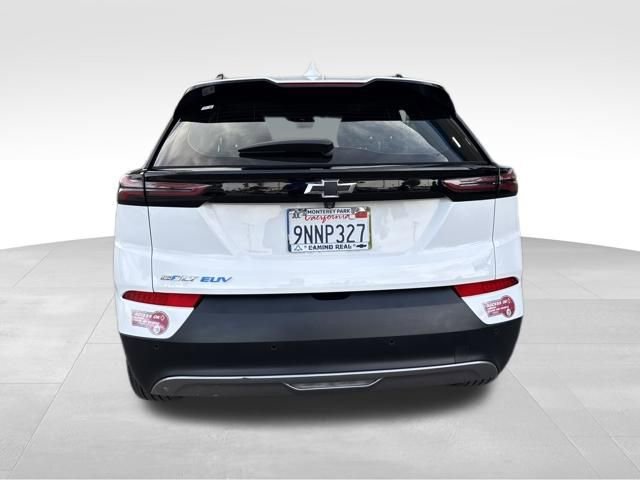 Used 2023 Chevrolet Bolt EUV LT w/ Driver Confidence Package image 4