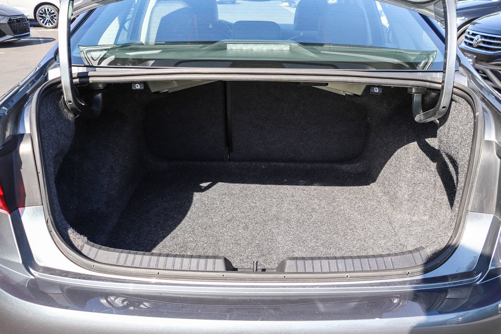 Used 2024 Volkswagen Jetta SE FWD image 26
