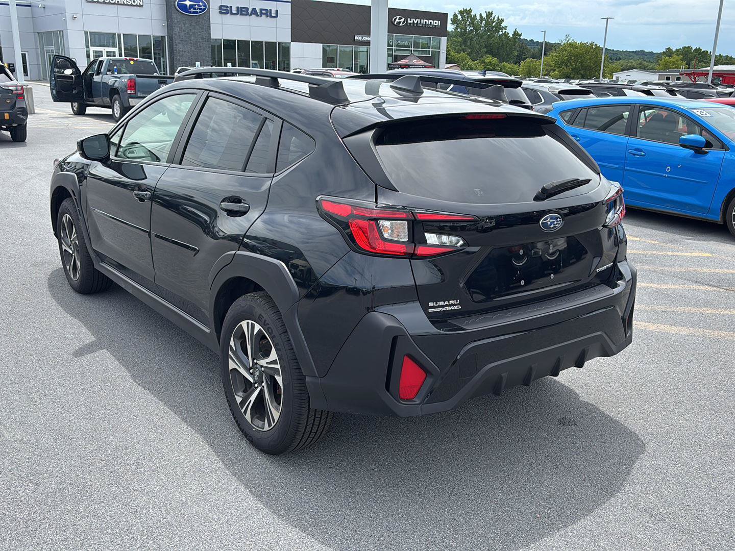 Used 2024 Subaru Crosstrek 2.0i Premium AWD/4WD image 5