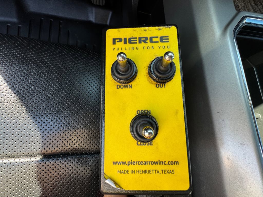 Used 2018 Ford F250 Lariat w/ Lariat Ultimate Package image 28