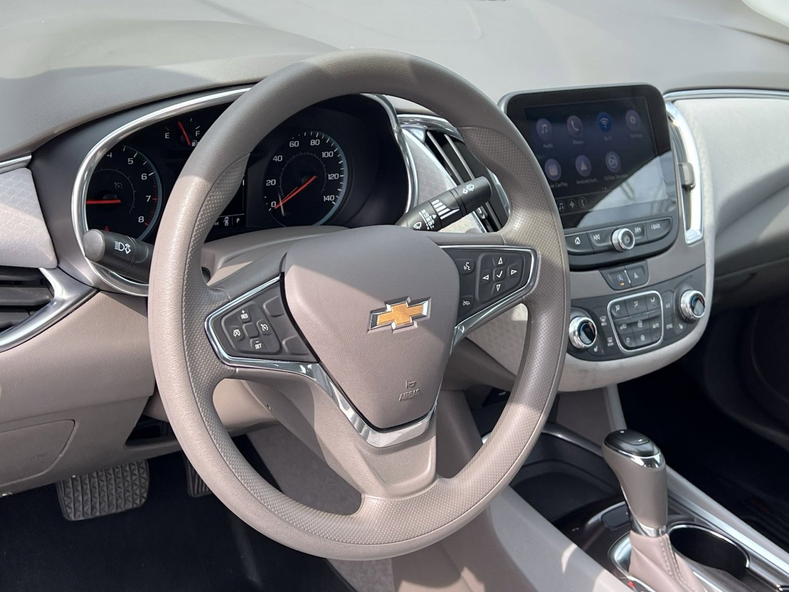 Used 2020 Chevrolet Malibu LT image 13