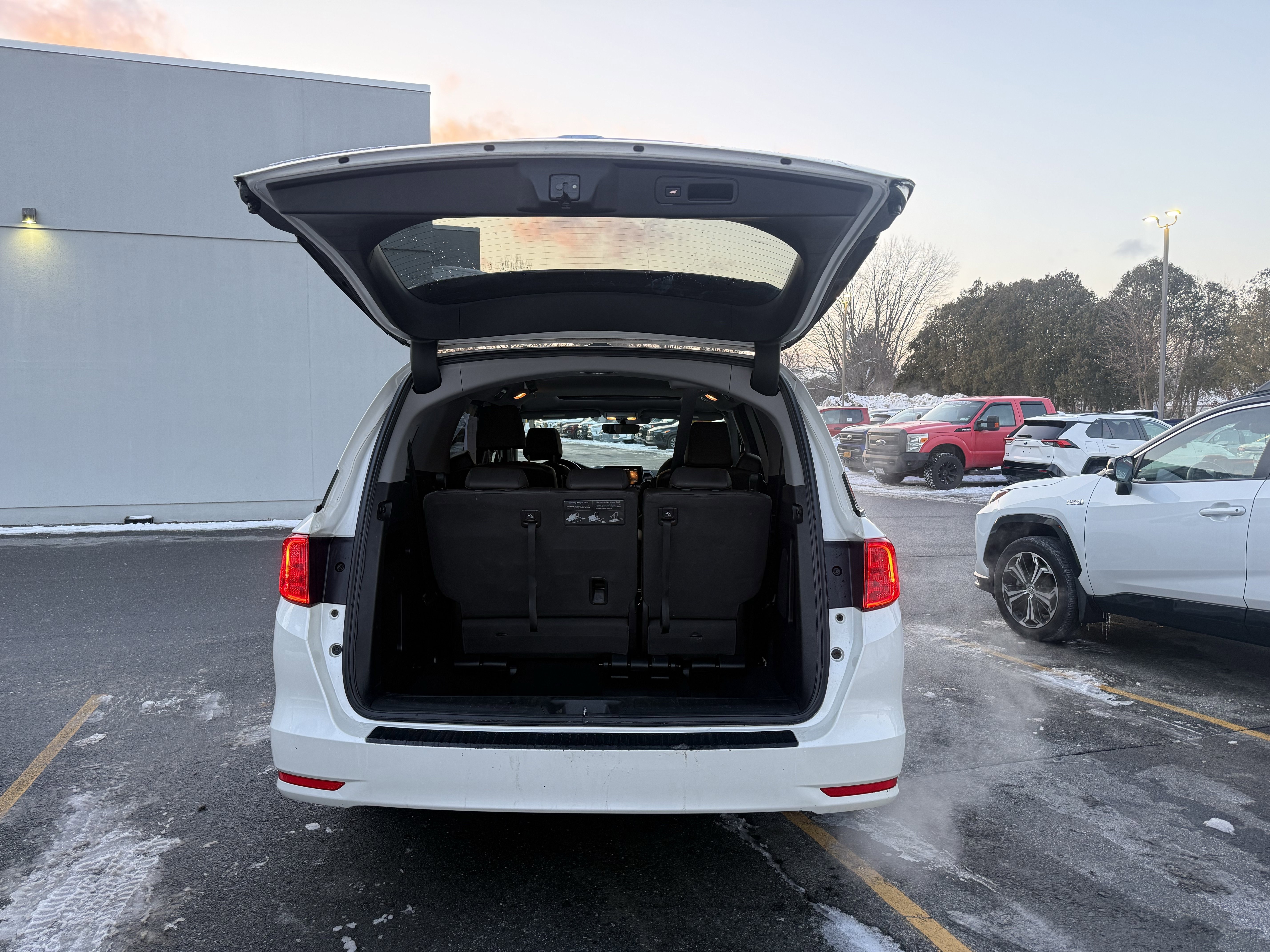 Used 2018 Honda Odyssey EX-L image 30