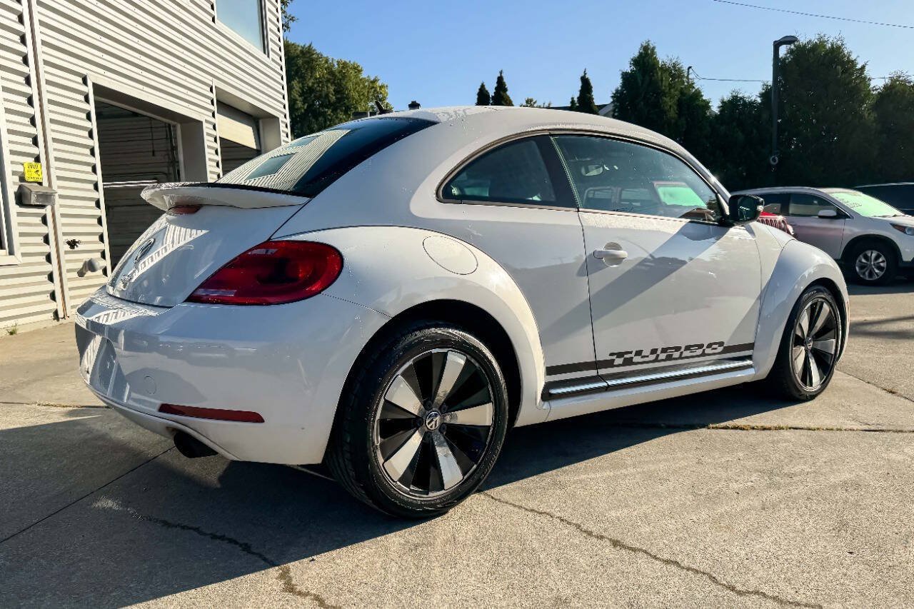 Used 2012 Volkswagen Beetle Launch Edition FWD image 3
