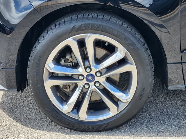 Used 2018 Ford Edge Sport w/ Equipment Group 401A image 7