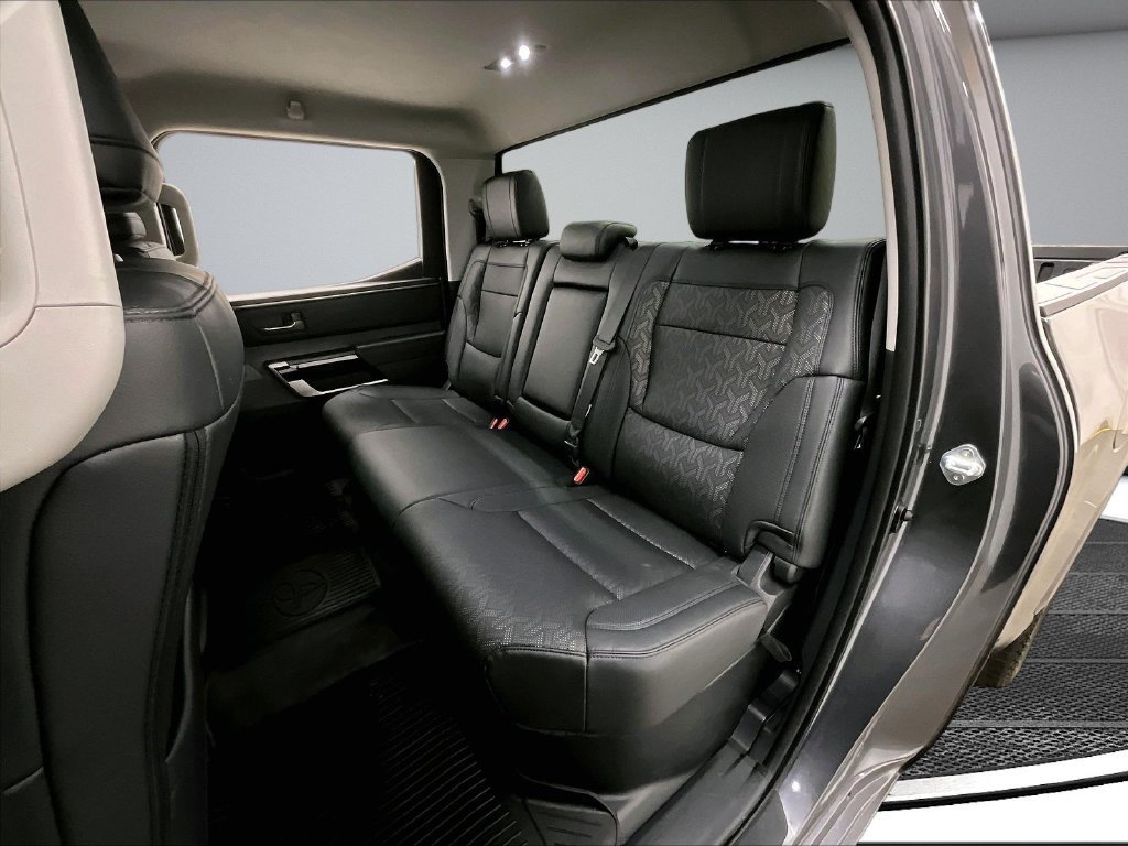 Used 2023 Toyota Tundra Limited AWD/4WD image 23