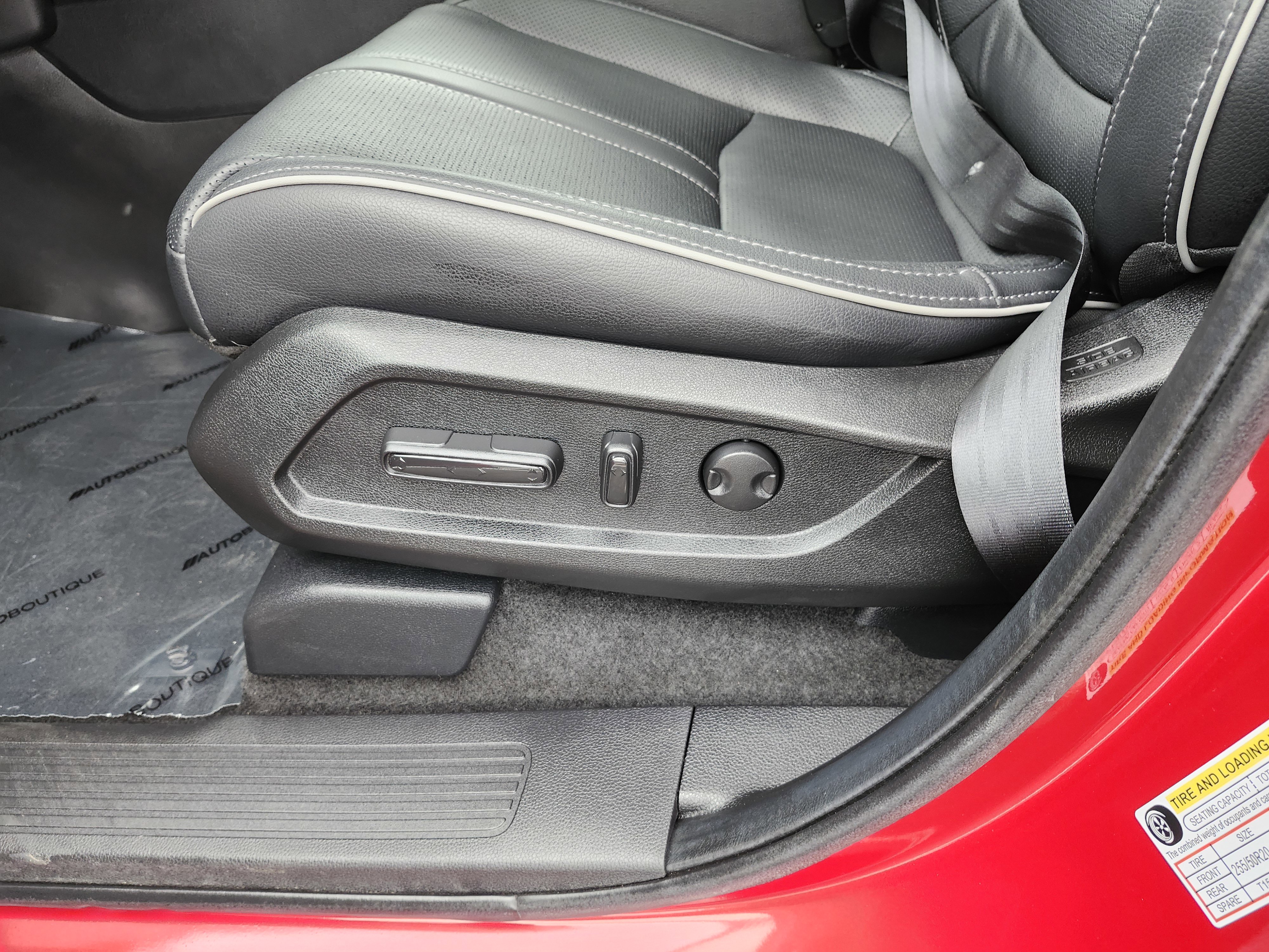 Used 2023 Honda Pilot Elite image 30