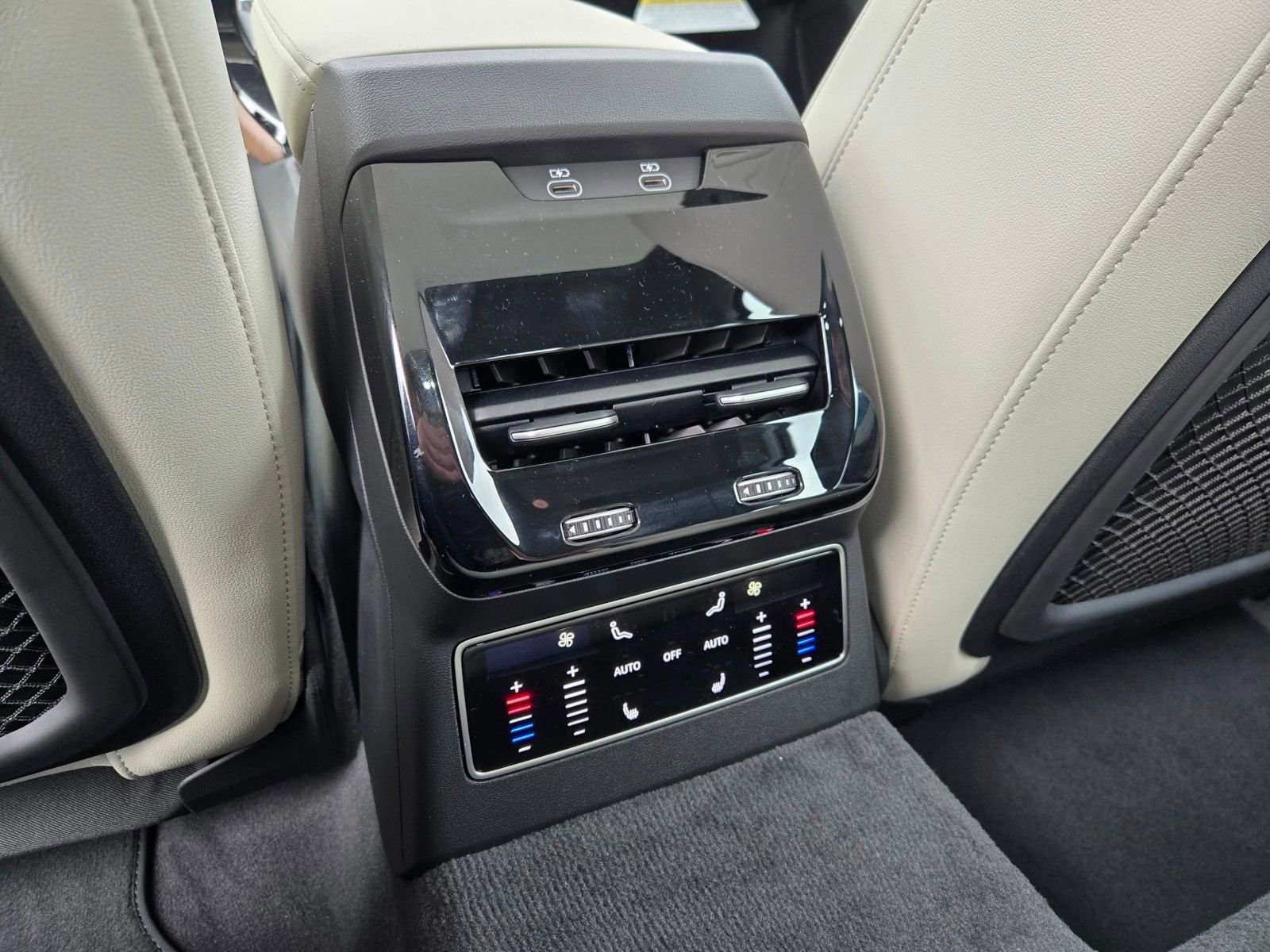 New 2026 Audi A6 Premium Plus AWD/4WD image 11