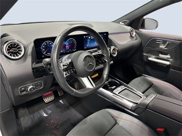 Used 2025 Mercedes-Benz GLA 250 4MATIC image 14