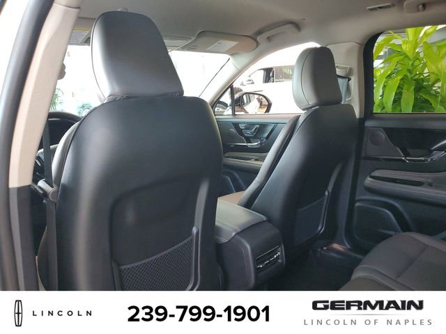 New 2026 Lincoln Corsair Premiere image 20