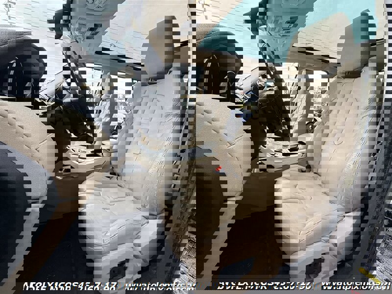 Used 2012 Land Rover Range Rover Evoque Pure Premium AWD/4WD image 9