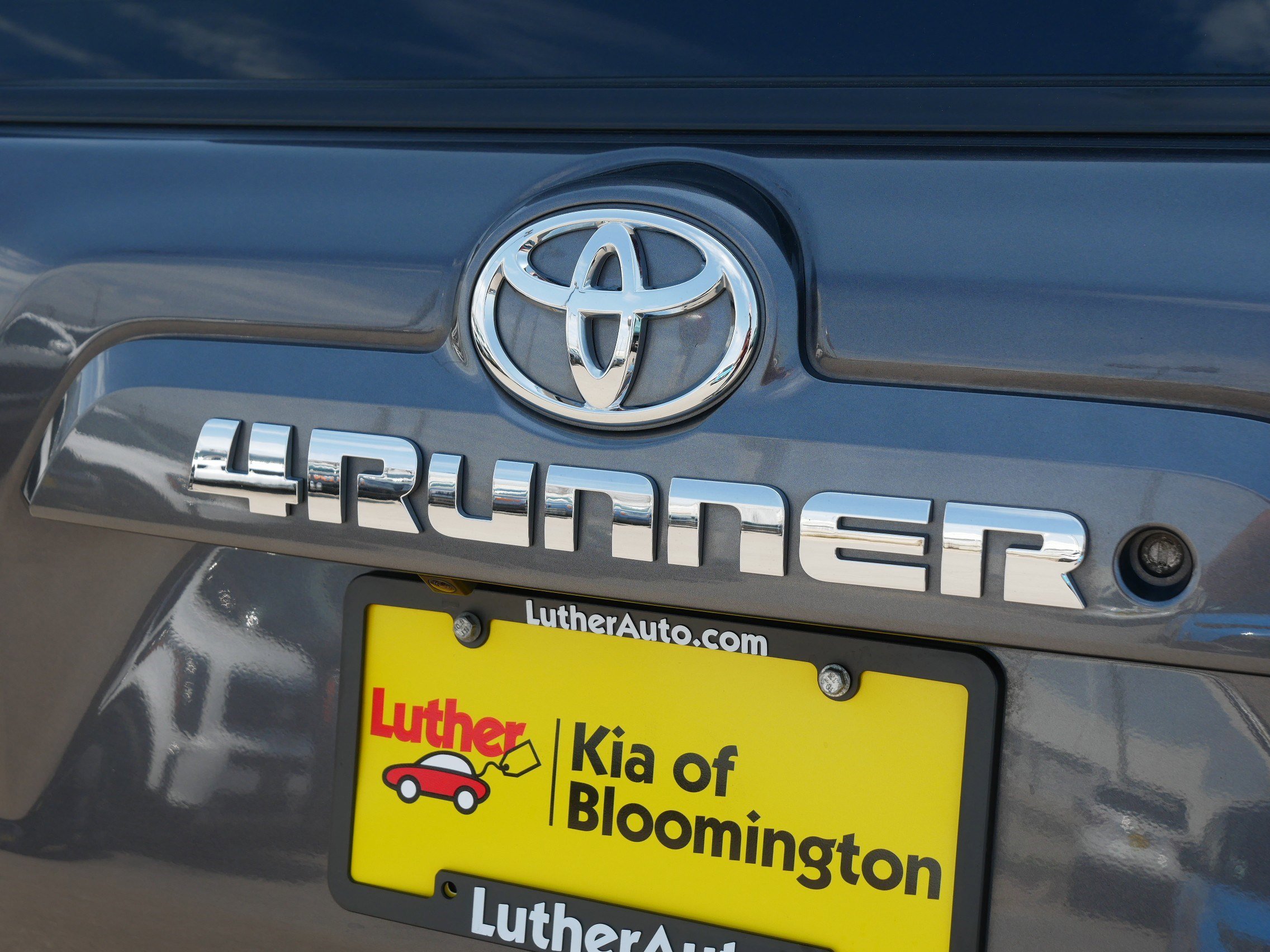 Used 2018 Toyota 4Runner SR5 Premium AWD/4WD image 6