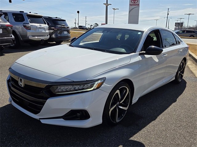 Used 2022 Honda Accord Sport image 3