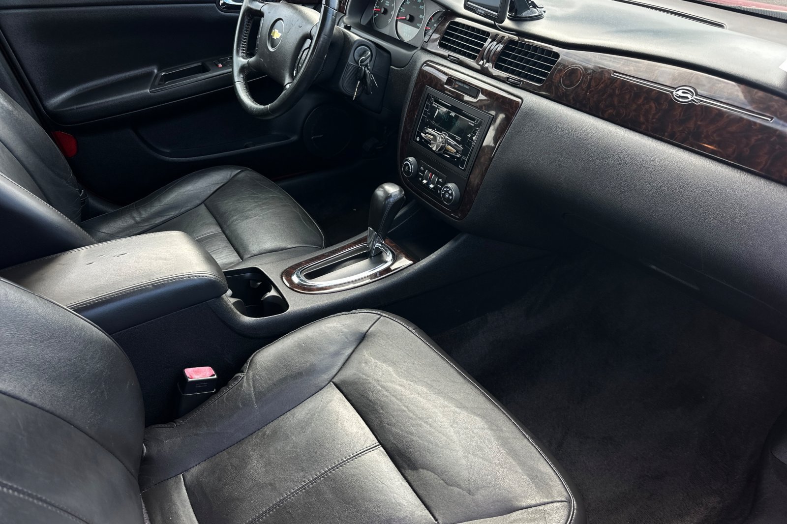 Used 2013 Chevrolet Impala LTZ FWD image 15