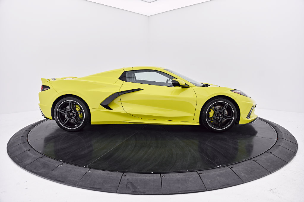 Used 2022 Chevrolet Corvette Stingray Premium Conv w/ Z51 Performance Package RWD image 18