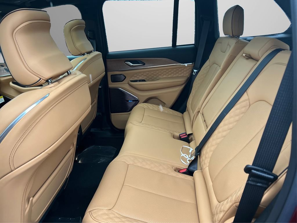 New 2025 Jeep Grand Cherokee Summit image 11
