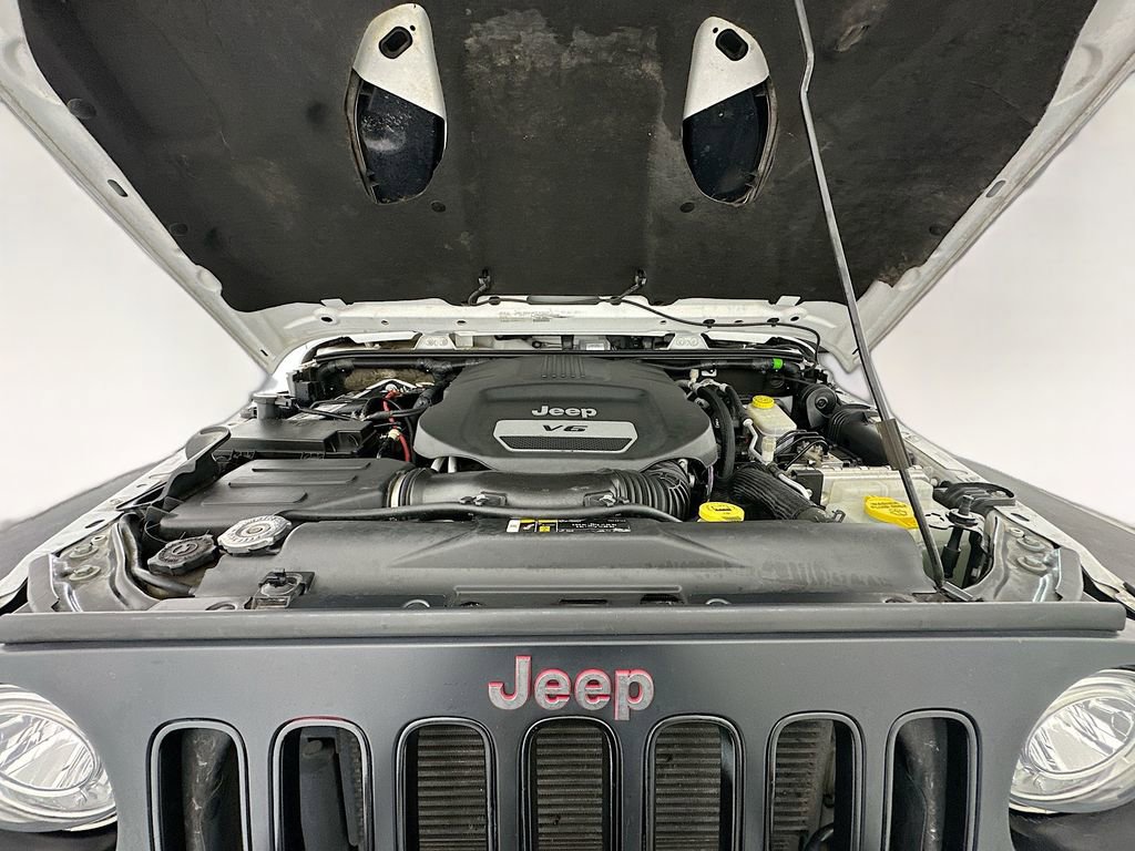 Used 2017 Jeep Wrangler Unlimited Rubicon AWD/4WD image 31