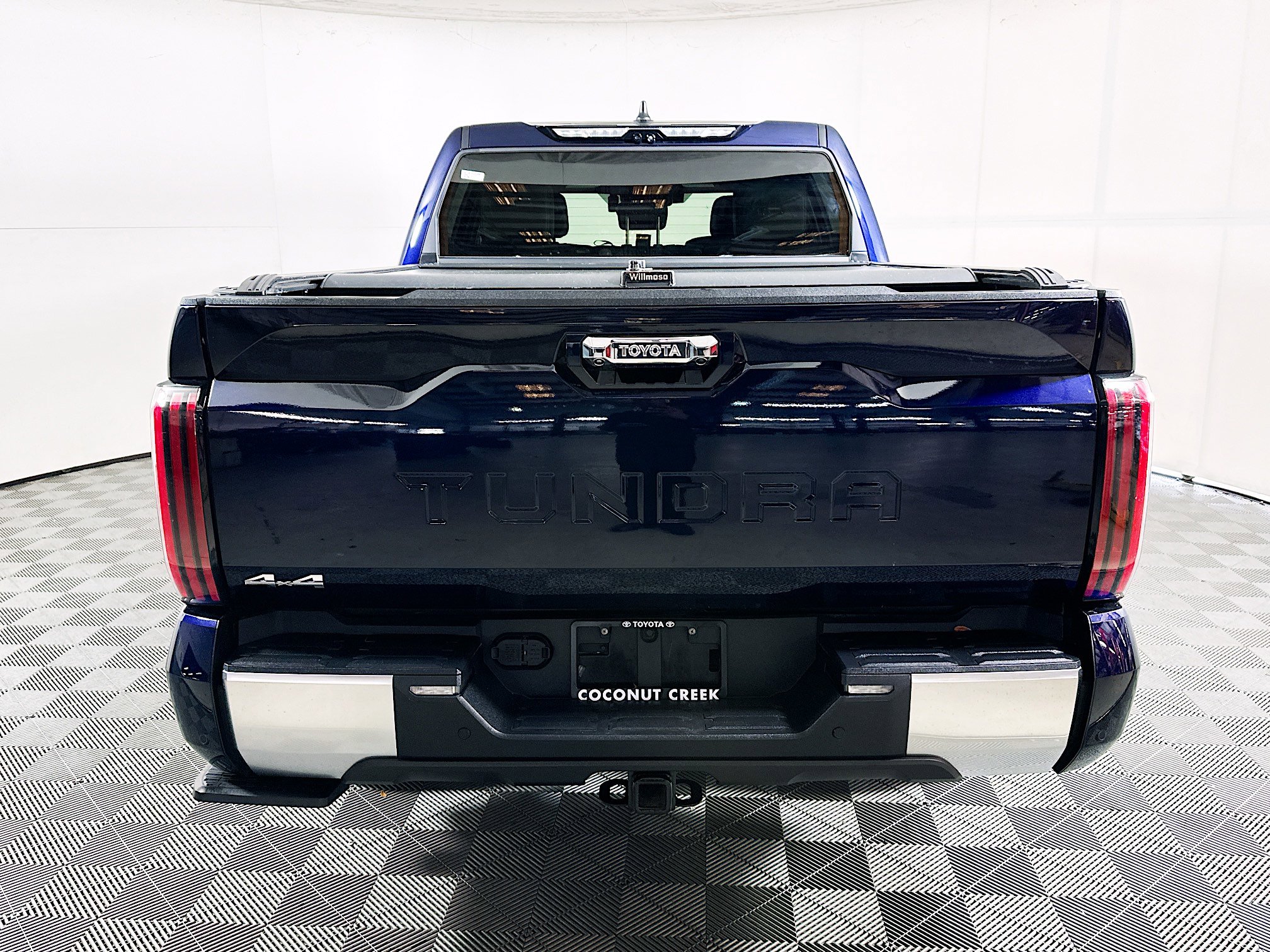 Used 2025 Toyota Tundra Limited image 4