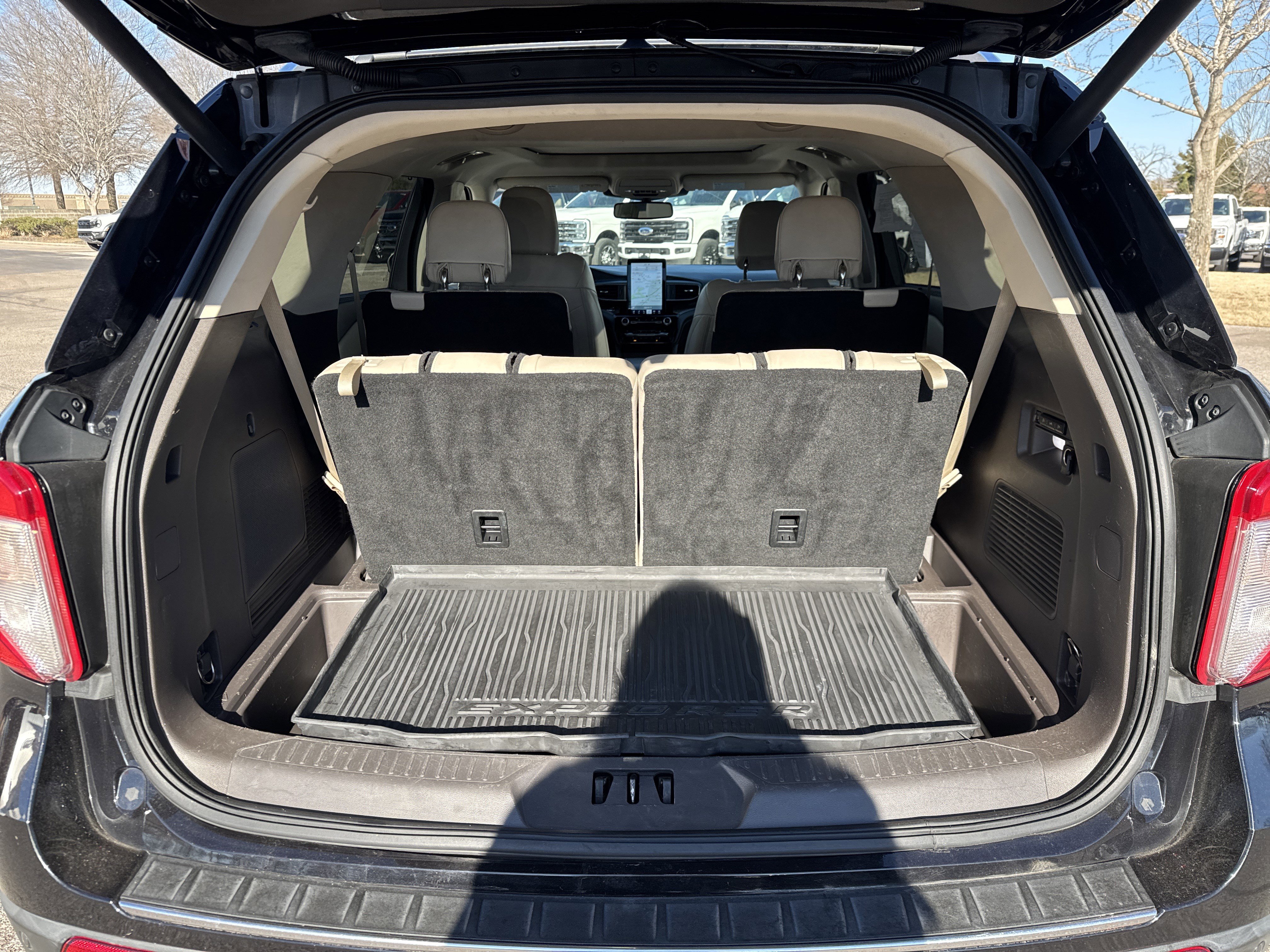 Used 2021 Ford Explorer Platinum w/ Equipment Group 601A image 13