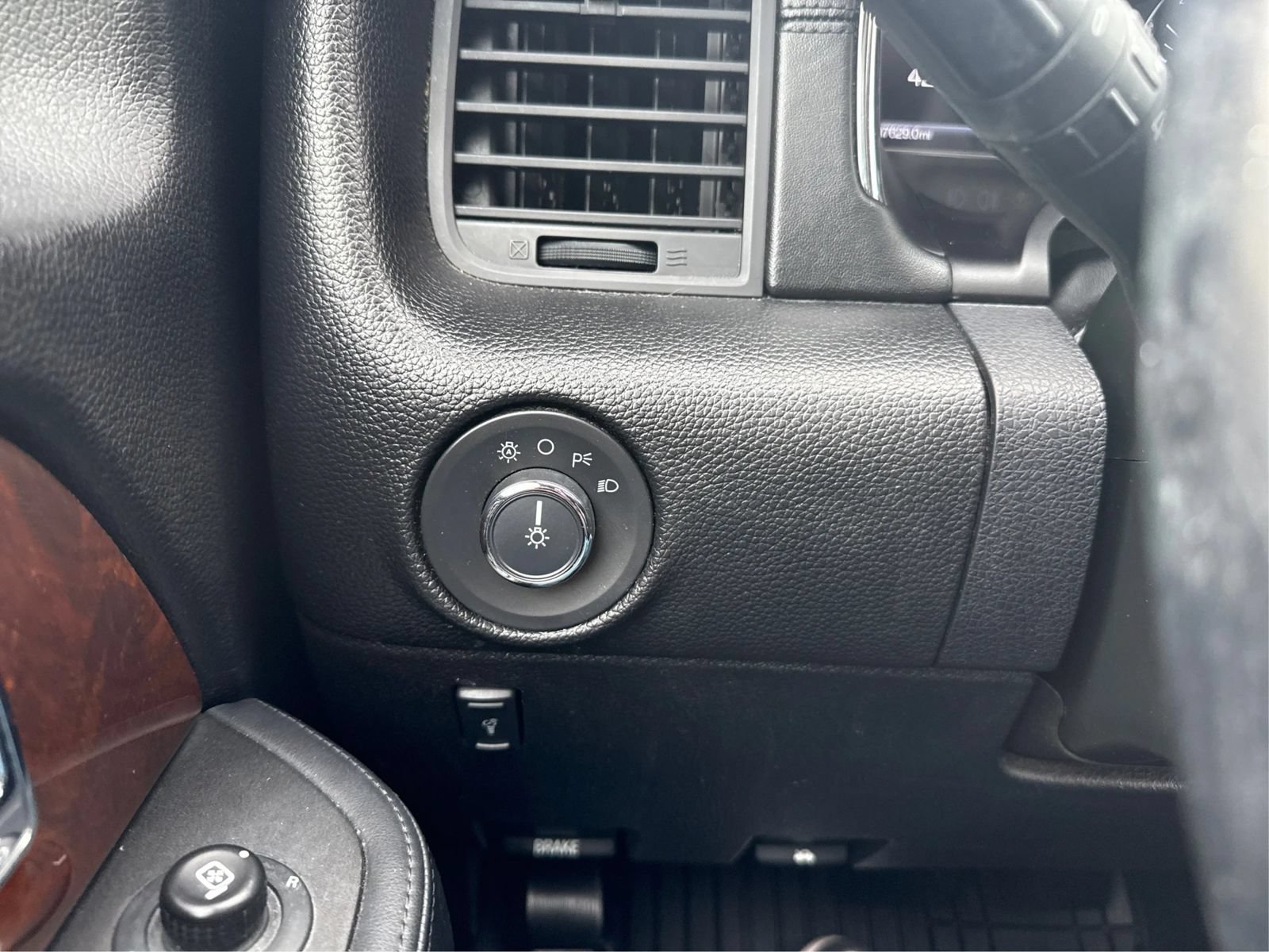 Used 2015 Lincoln Navigator 4WD image 18