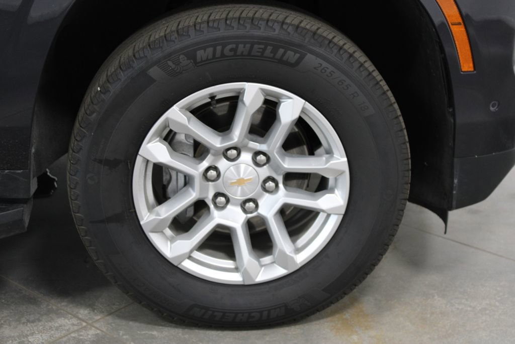 Used 2025 Chevrolet Tahoe LT AWD/4WD image 14