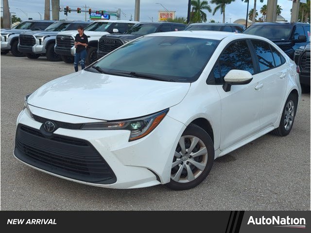 Used 2023 Toyota Corolla LE FWD image 1