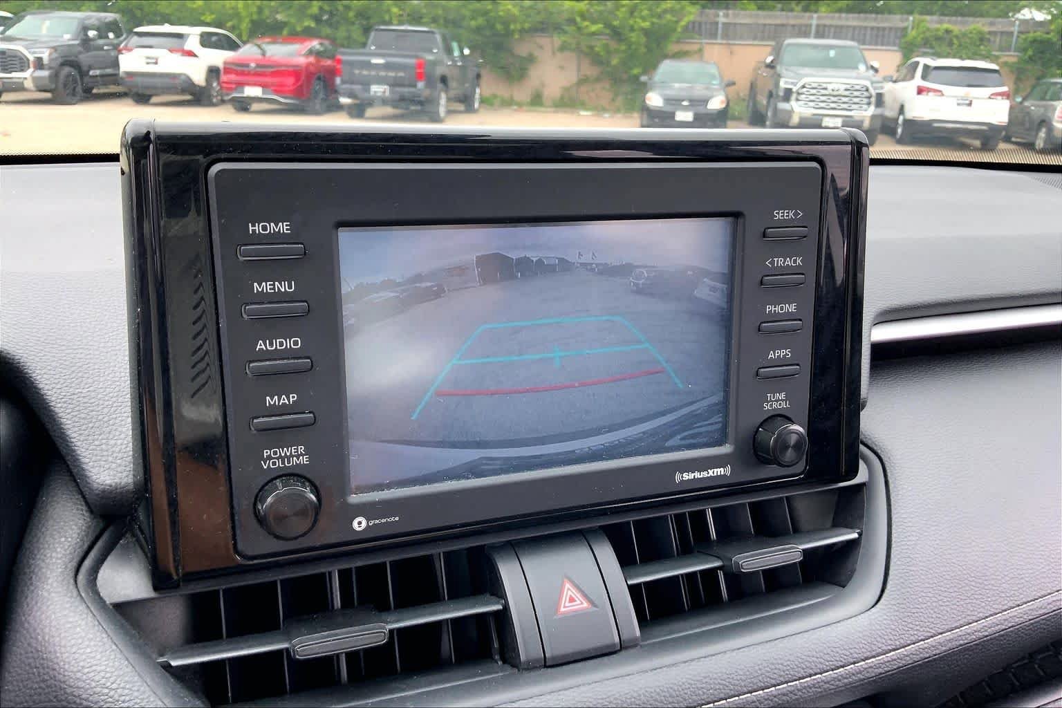 Used 2021 Toyota RAV4 XLE w/ Convenience Package FWD image 27