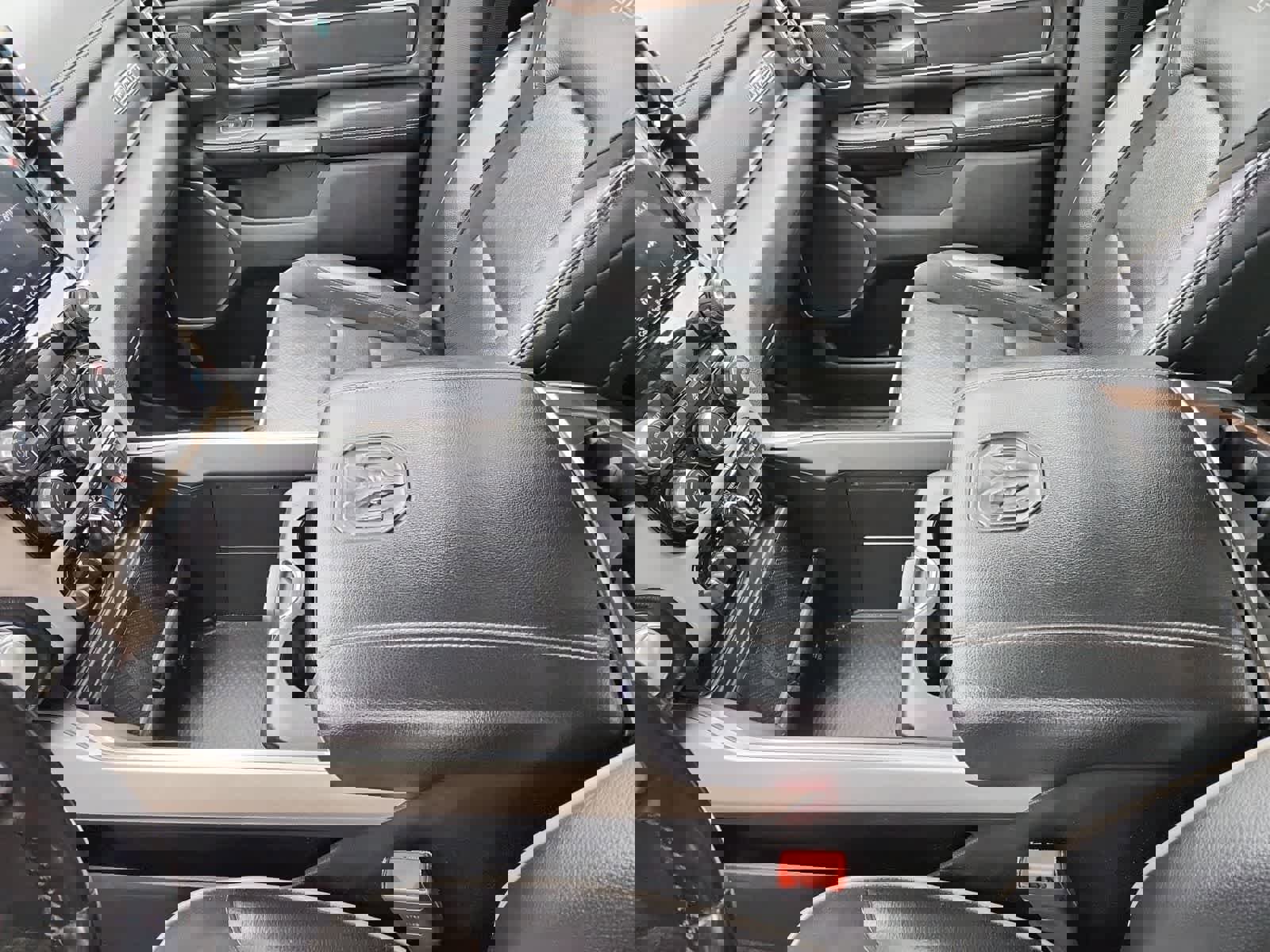 Certified 2021 RAM 1500 Laramie image 12