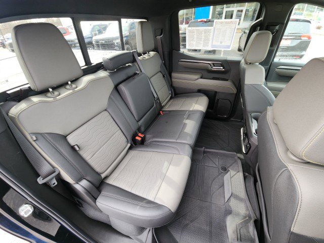 Used 2024 Chevrolet Silverado 1500 ZR2 w/ Technology Package image 18