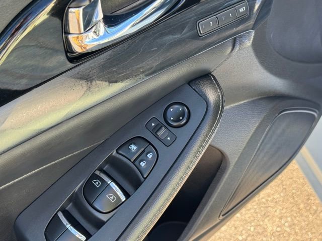 Used 2023 Nissan Maxima Platinum w/ Sport Mat Group FWD image 16