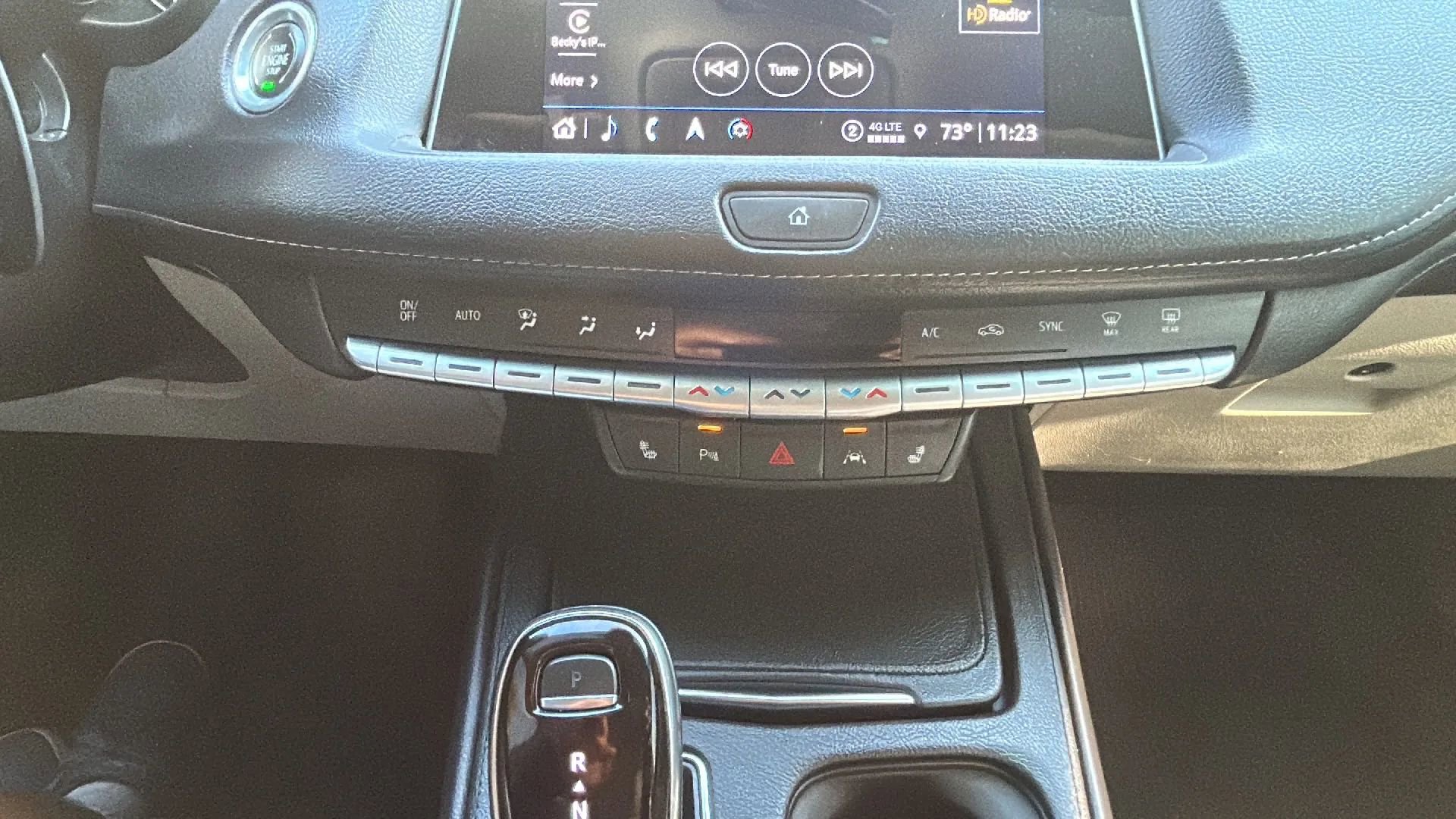Used 2022 Cadillac XT4 Luxury w/ Cold Weather Package image 23