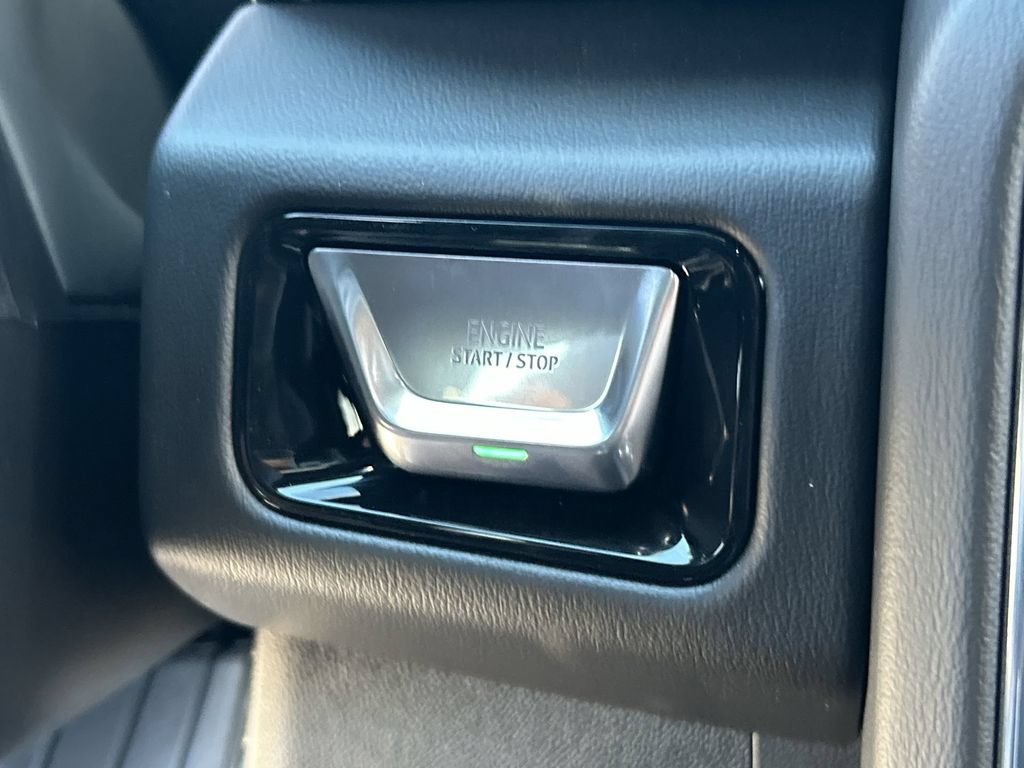 New 2026 GMC Yukon XL Elevation AWD/4WD image 17