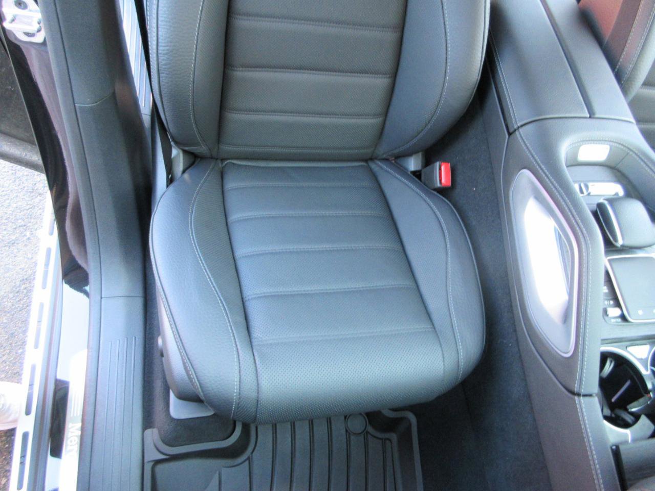 Used 2025 Mercedes-Benz GLE 580 4MATIC image 23