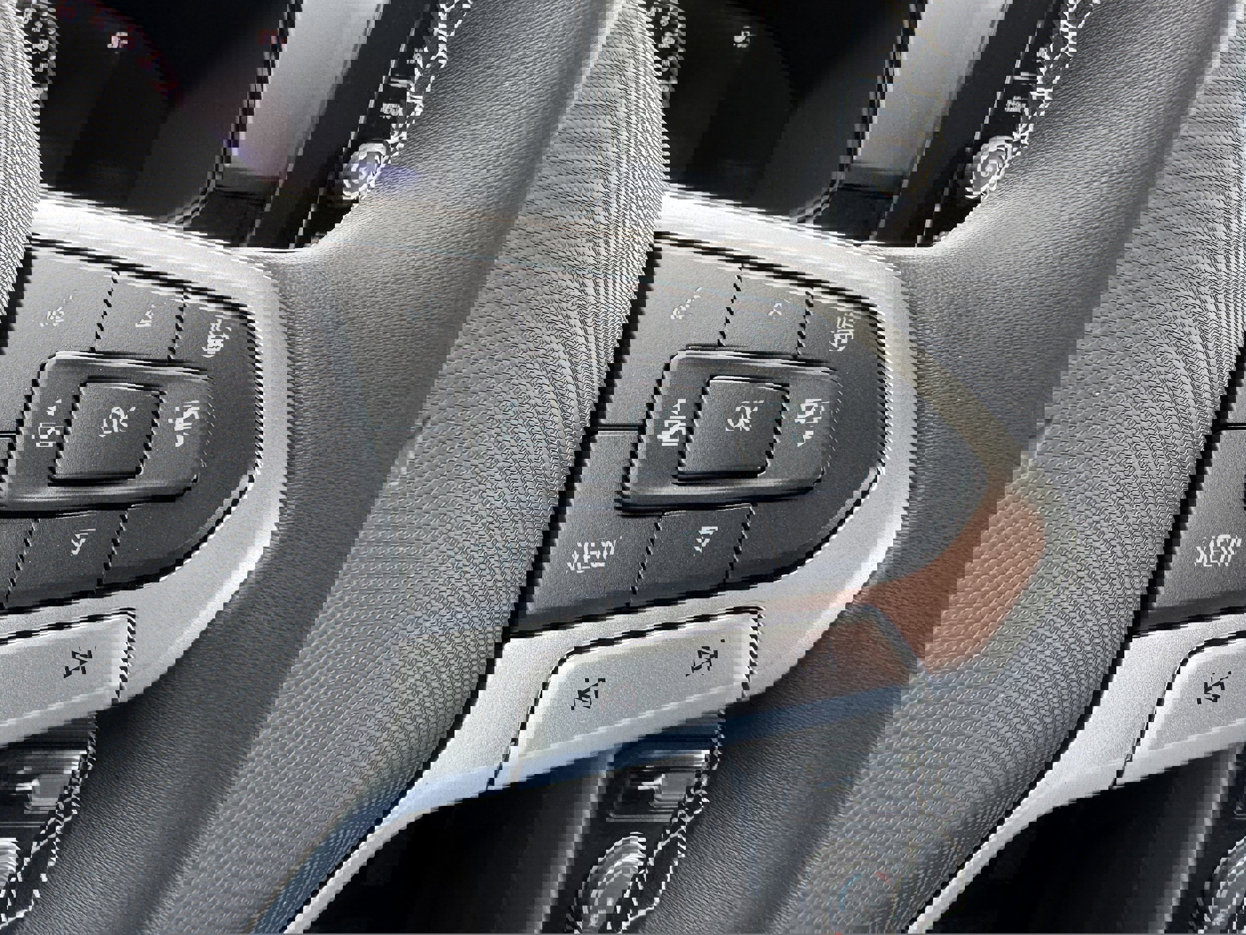 New 2025 Volkswagen Taos S image 26