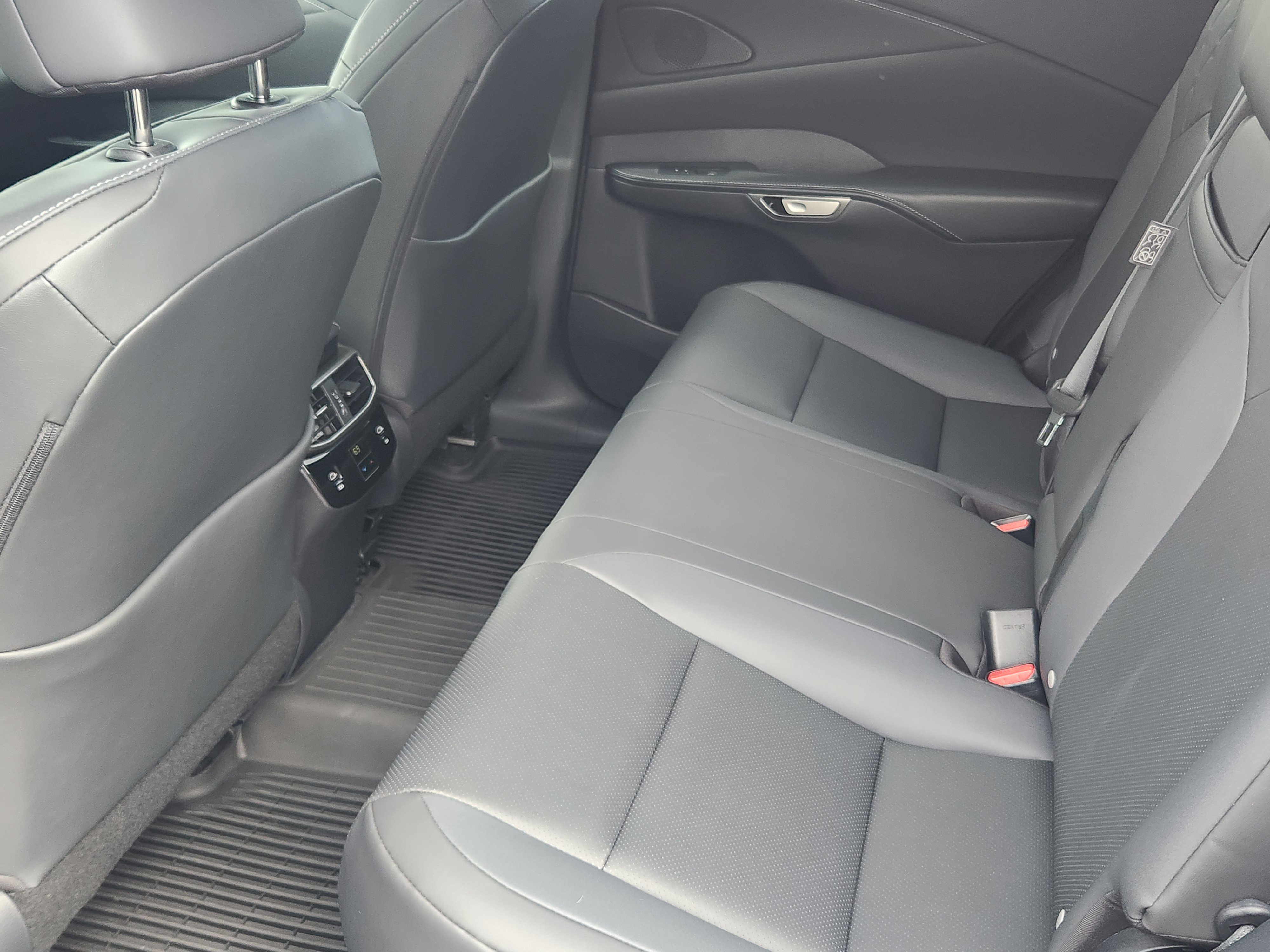 Used 2025 Lexus RX 350h w/ Convenience Package image 15