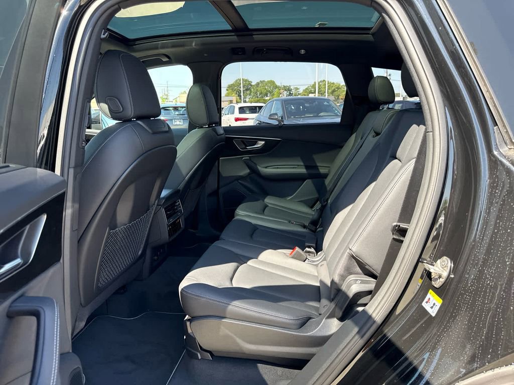 New 2025 Audi Q7 3.0T Premium Plus image 18