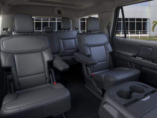 New 2026 Ford Expedition Active image 11