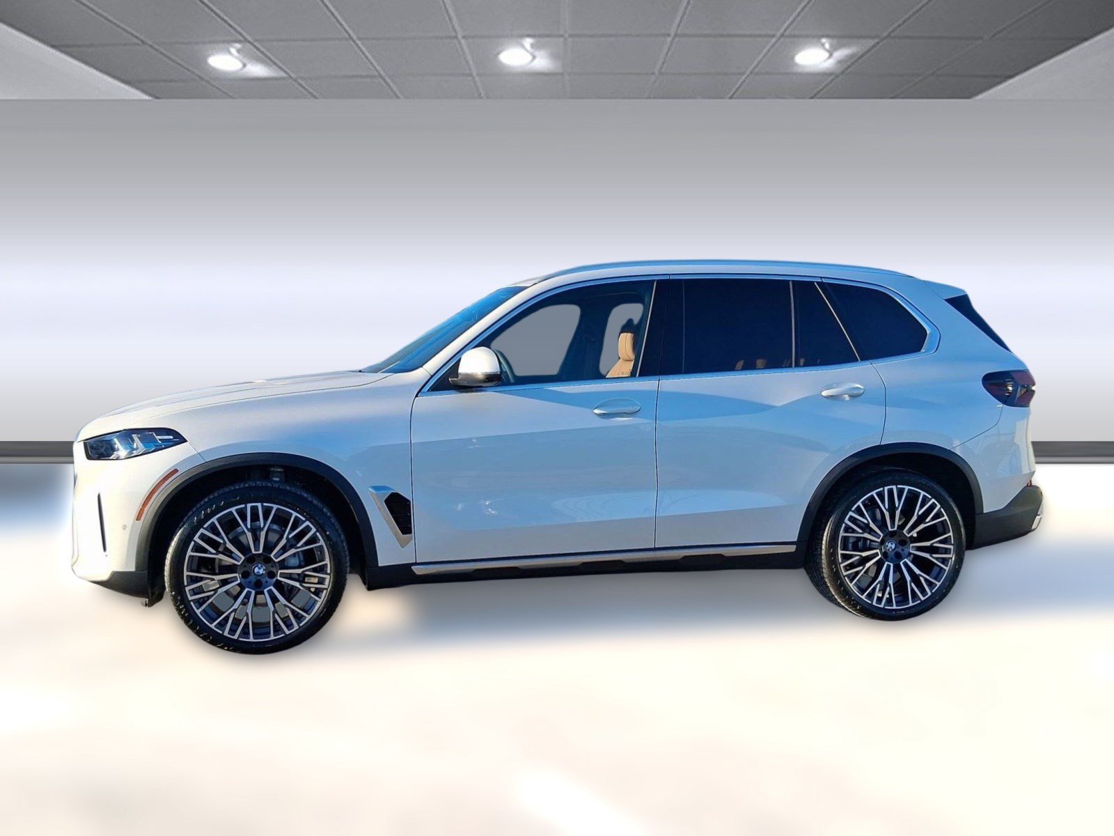 Used 2026 BMW X5 sDrive40i w/ Parking Assistance Package RWD image 2