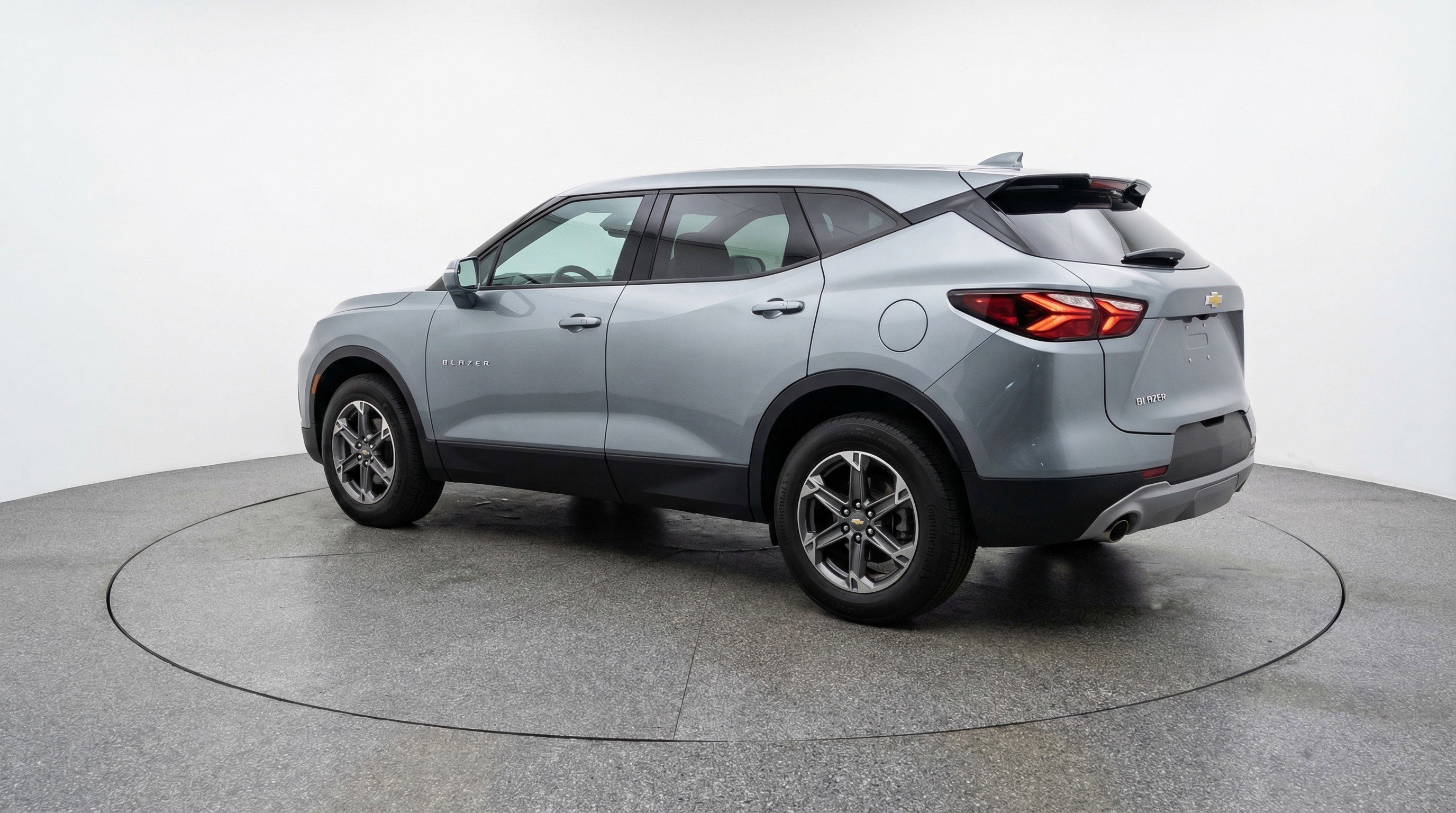 Used 2025 Chevrolet Blazer LT image 6