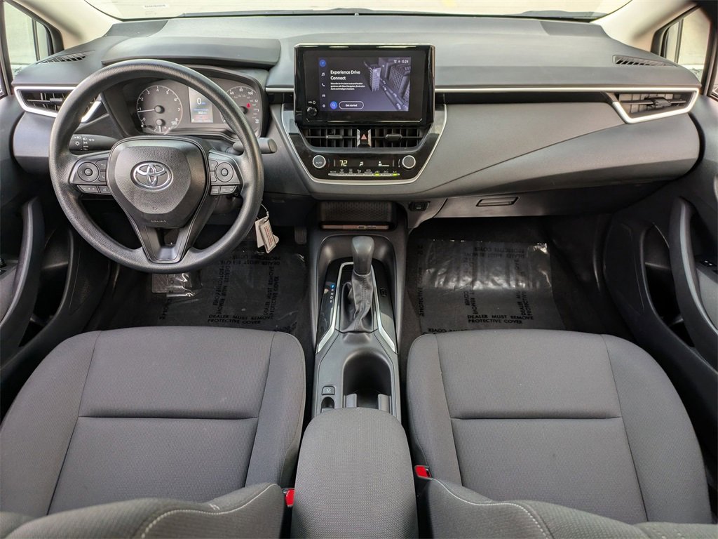Used 2025 Toyota Corolla LE image 25